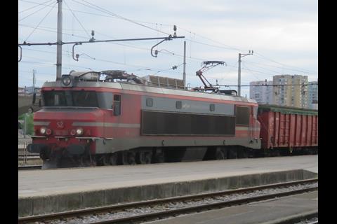 tn_si-sz-freight-train-ljubljana.jpg